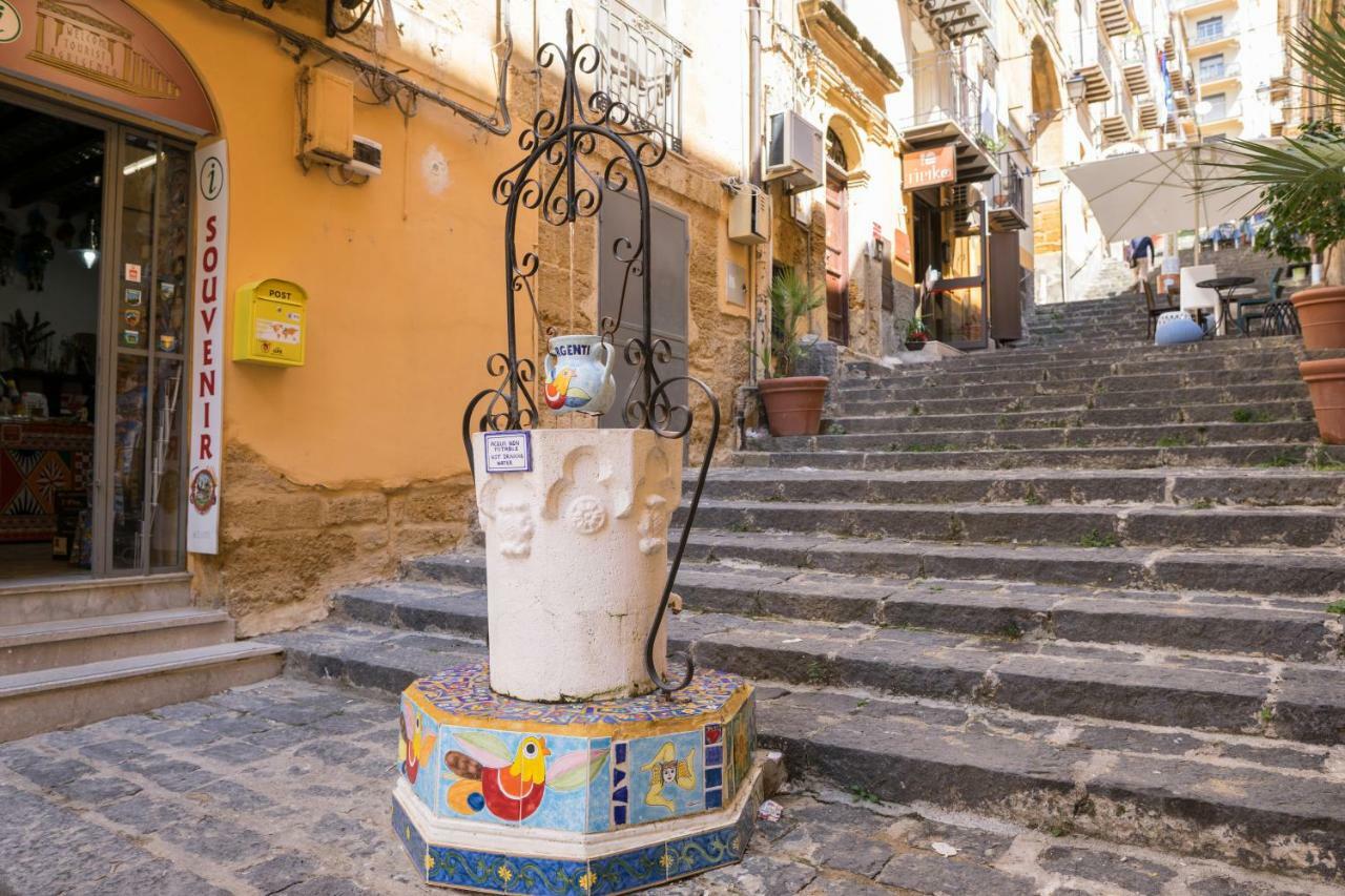 B&B Salotto Di Athena Αγκριτζέντο Εξωτερικό φωτογραφία